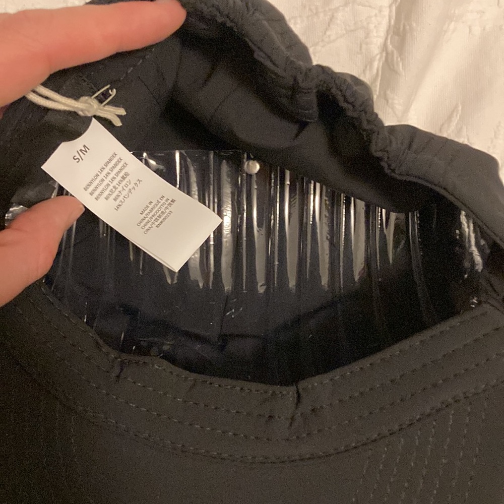 NWT Essentials FOG Hat - Picture 7 of 9